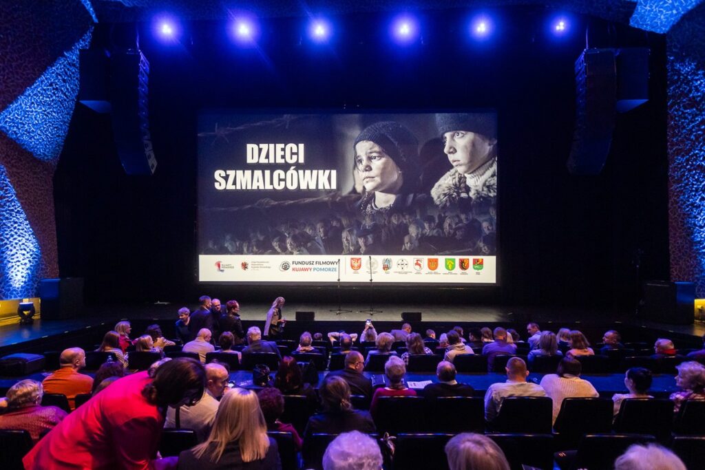 Premiera filmu „Dzieci Szmalcówki”, fot. Szymon Zdziebło/Tarantoga.pl dla UMWKP Premiere of the film ‘Children of Szmalcówka’, photo: Szymon Zdziebło/Tarantoga.pl for UMWKP