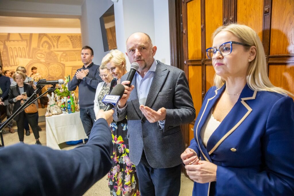 Wielkanocna wystawa rękodzieła „My też potrafimy” w Urzędzie Marszałkowskim, fot. Andrzej Goiński/UMWKP Easter crafts exhibition ‘We too can do’ at the Marshal's Office, photo: Andrzej Goiński/UMWKP