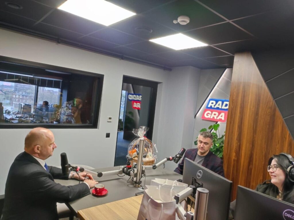 Marshal Piotr Całbecki in the studio during a visit to radio PIK