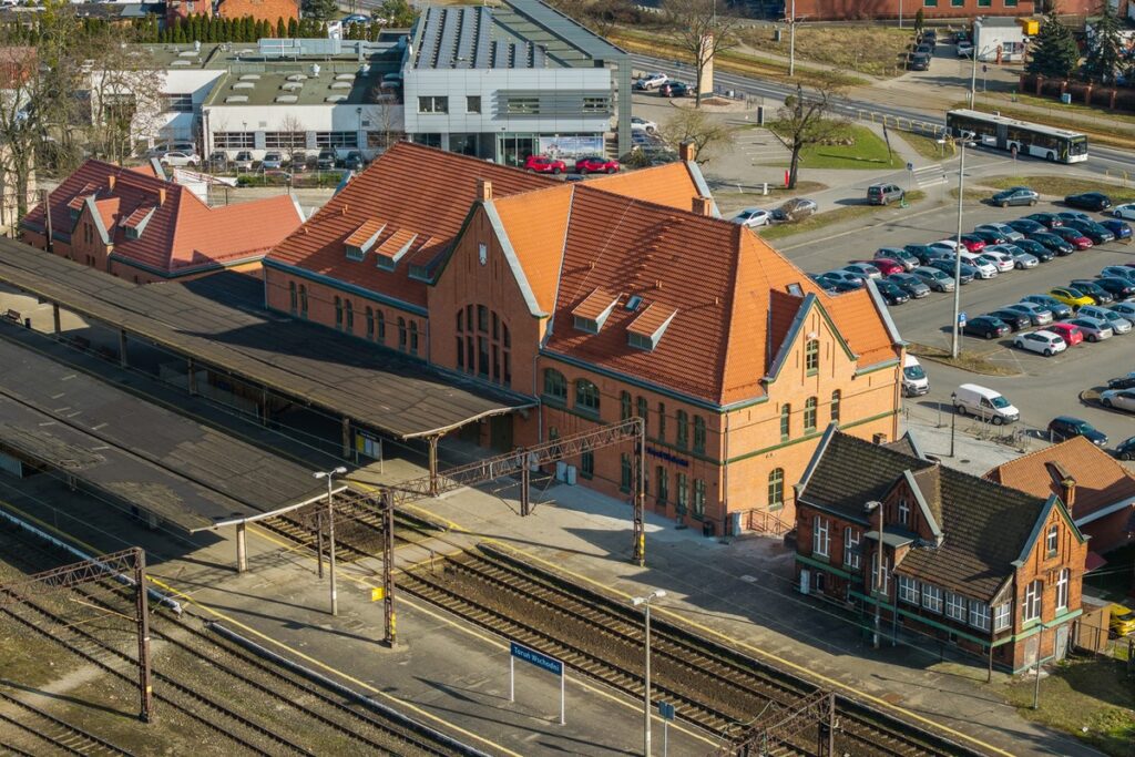 Toruń Wschodni Station, photo by Szymon Zdziebło / tarantoga.pl for the Marshal’s Office of the Kujawsko-Pomorskie Region