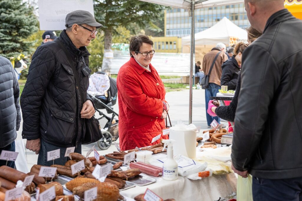 Jarmark świąteczny w Przysieku, fot. Szymon Zdziebło/tarantoga.pl dla UMWKP Easter fair in Przysiek, photo Szymon Zdziebło/tarantoga.pl for UMWKP