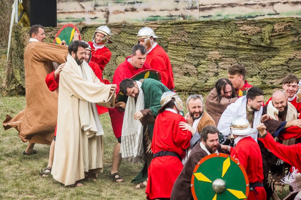Misterium Męki Pańskiej w Dolinie Śmierci, fot. Tomasz Czachorowski/eventphoto.com.pl dla UMWKP