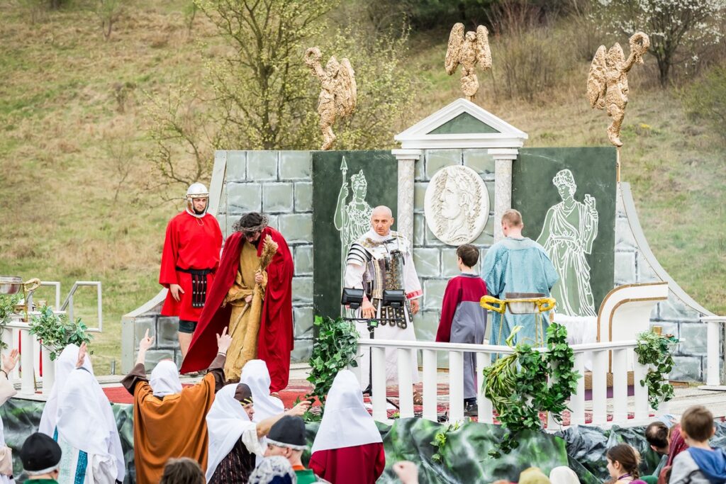 Misterium Męki Pańskiej w Dolinie Śmierci, fot. Tomasz Czachorowski/eventphoto.com.pl dla UMWKP