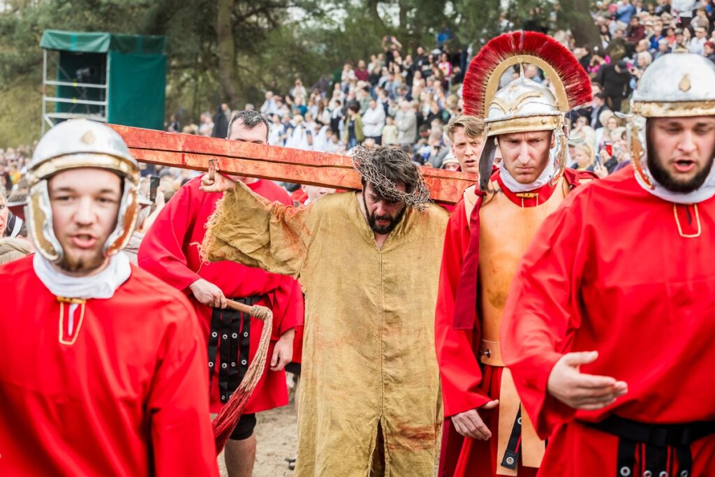 Misterium Męki Pańskiej w Dolinie Śmierci, fot. Tomasz Czachorowski/eventphoto.com.pl dla UMWKP