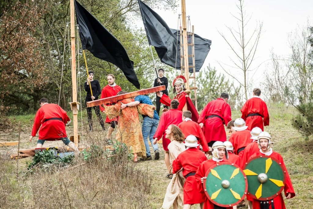 Misterium Męki Pańskiej w Dolinie Śmierci, fot. Tomasz Czachorowski/eventphoto.com.pl dla UMWKP