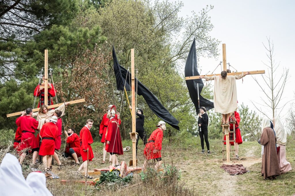 Misterium Męki Pańskiej w Dolinie Śmierci, fot. Tomasz Czachorowski/eventphoto.com.pl dla UMWKP