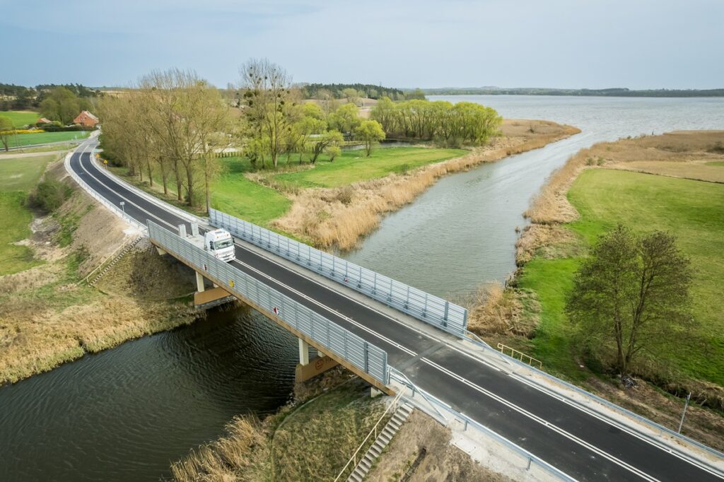 Otwarty most w Pturku, fot. Tomasz Czachorowski/eventphoto.com.pl dla UMWKP Bridge in Pturek Opened, photo by Tomasz Czachorowski/eventphoto.com.pl for UMWKP