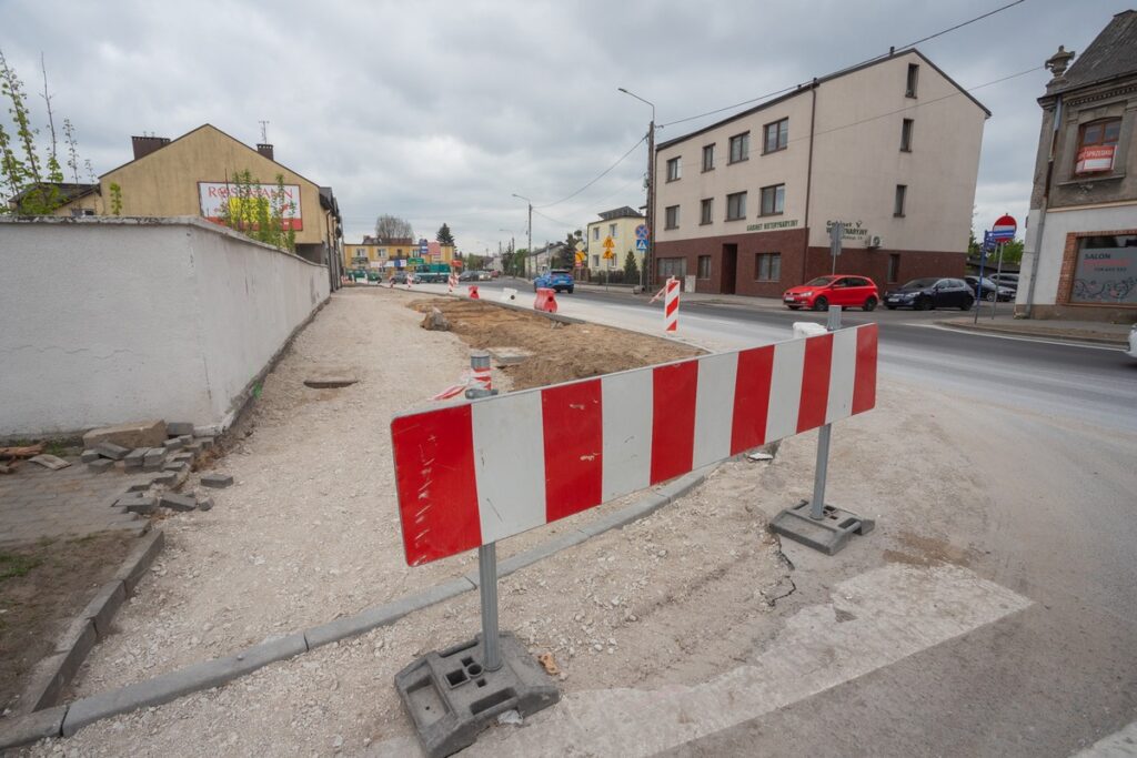 Budowa ronda w Golubiu-Dobrzyniu, fot. Mikołaj Kuras dla UMWKP