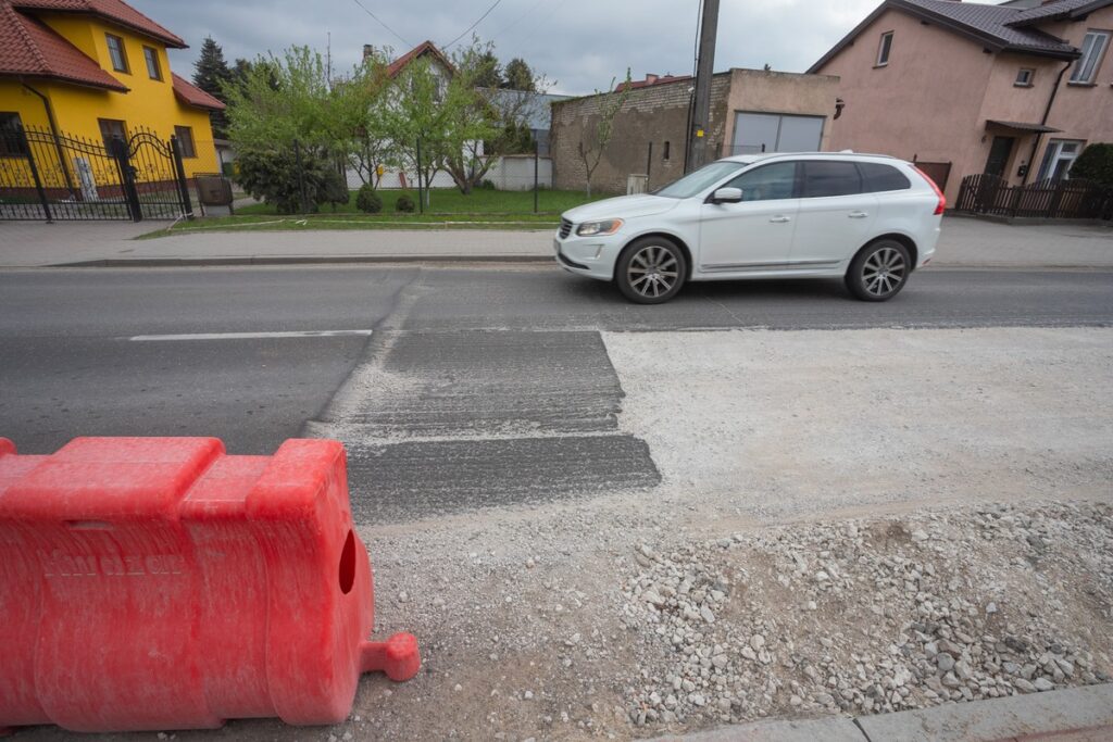 Budowa ronda w Golubiu-Dobrzyniu, fot. Mikołaj Kuras dla UMWKP