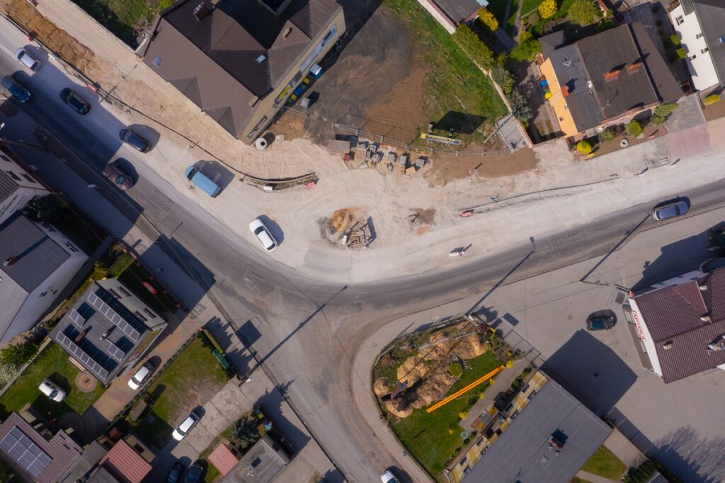 Budowa ronda w Golubiu-Dobrzyniu, fot. Mikołaj Kuras dla UMWKP
