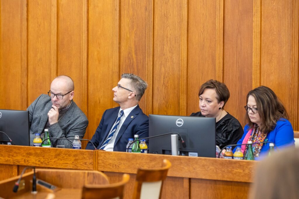 Finał Regionalnego Konkursu Wiedzy o Samorządzie Terytorialnym dla uczniów szkół ponadpodstawowych, fot. Andrzej Goiński/UMWKP