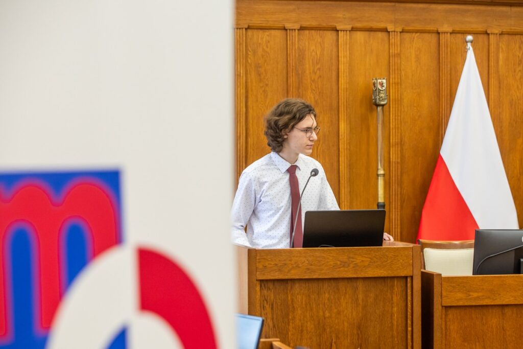 Finał Regionalnego Konkursu Wiedzy o Samorządzie Terytorialnym dla uczniów szkół ponadpodstawowych, fot. Andrzej Goiński/UMWKP