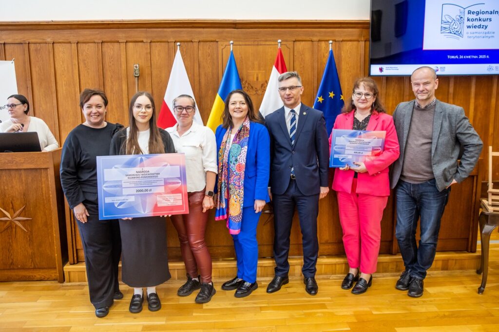 Finał Regionalnego Konkursu Wiedzy o Samorządzie Terytorialnym dla uczniów szkół ponadpodstawowych, fot. Andrzej Goiński/UMWKP