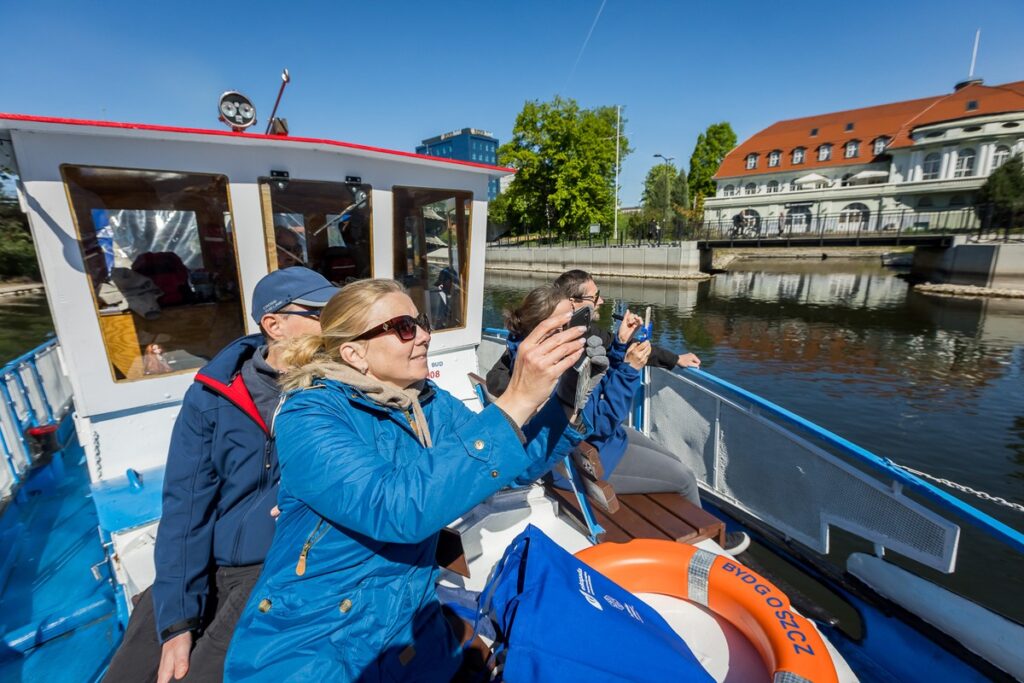 Eskapada 2025, rejs po Brdzie ponad stuletnim statkiem MS Bydgoszcz, fot. Tomasz Czachorowski/eventphoto.com.pl dla UMWKP