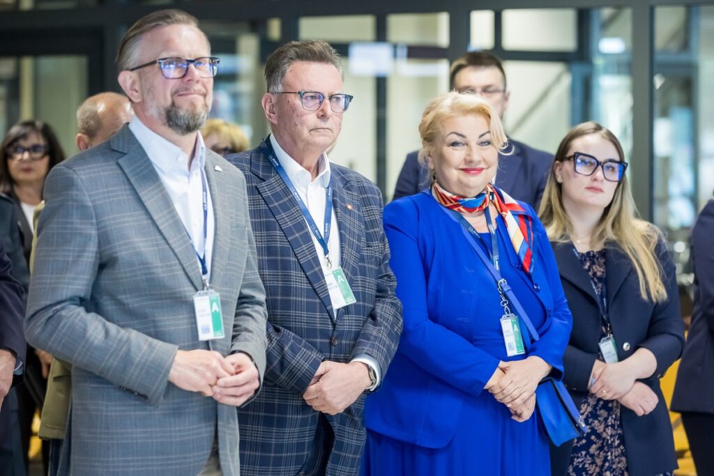 Powitanie pasażerów i załogi inauguracyjnego lotu z Frankfurtu, fot. Tomasz Czachorowski dla UMWKP