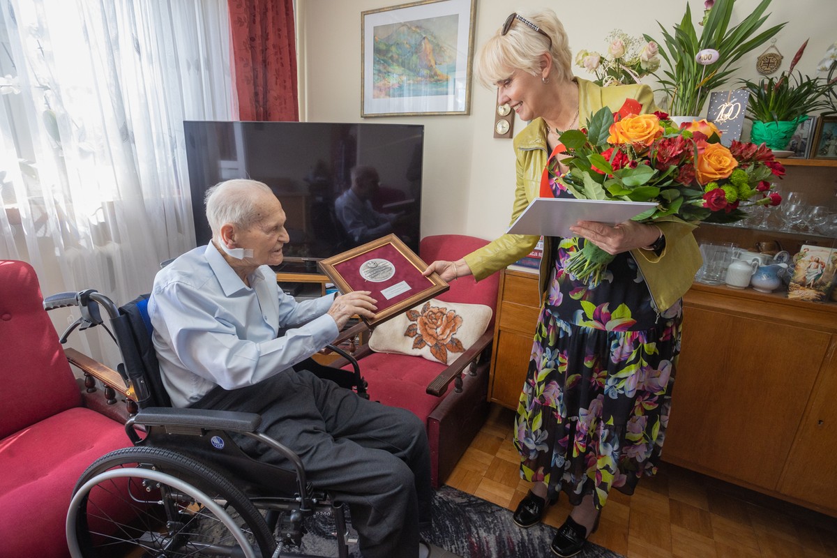 Wręczenie medalu Unitas Durat Ryszardowi Kosińskiemu, fot. Mikołaj Kuras dla UMWKP