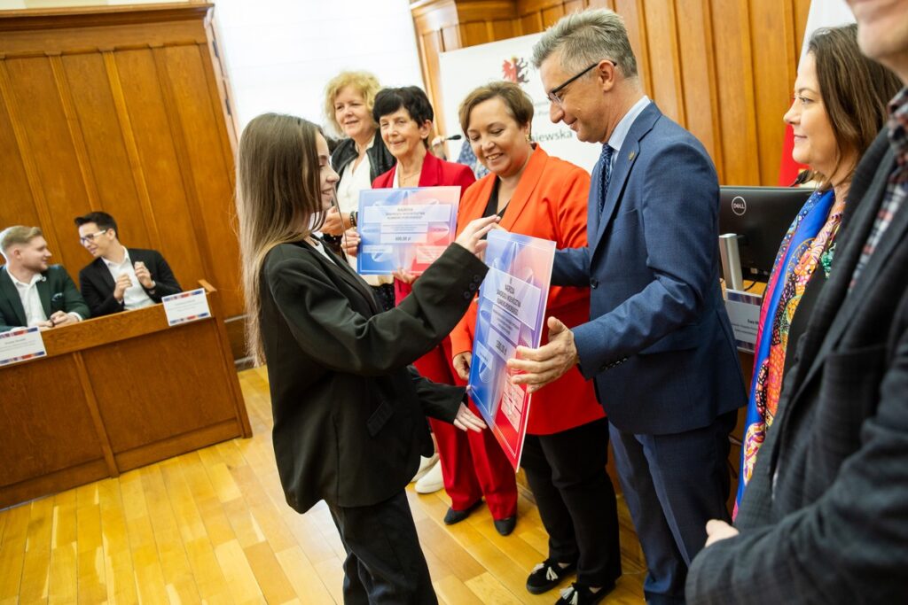 Final of the 22nd edition of the Regional Local Government Knowledge Contest for primary school pupils. Photo: Andrzej Goiński/UMWKP