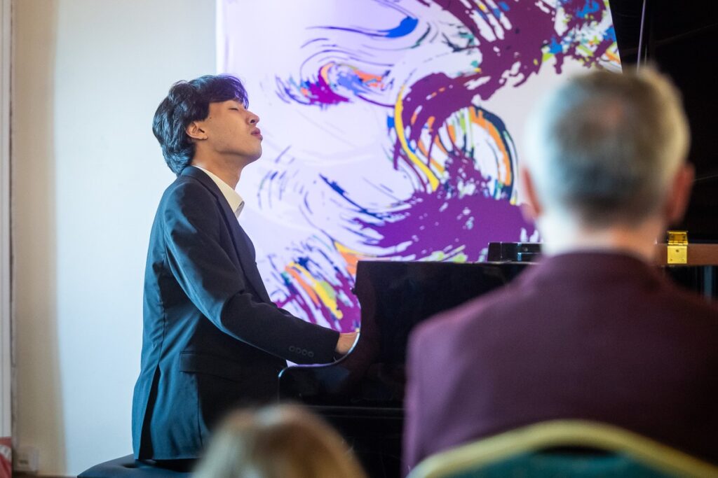 Inauguracja Międzynarodowego Konkursu Pianistycznego w Szafarni, fot. Szymon Zdziebło/tarantoga.pl dla UMWKP