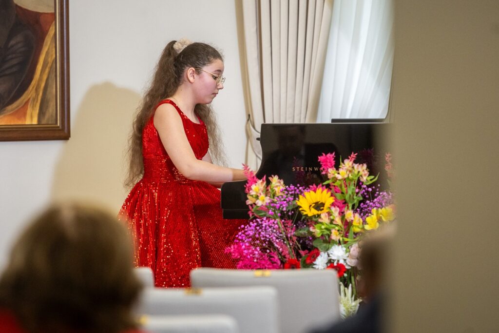 Przesłuchania w ramach Międzynarodowego Konkursu Pianistycznego w Szafarni, fot. Szymon Zdziebło/tarantoga.pl dla UMWKP