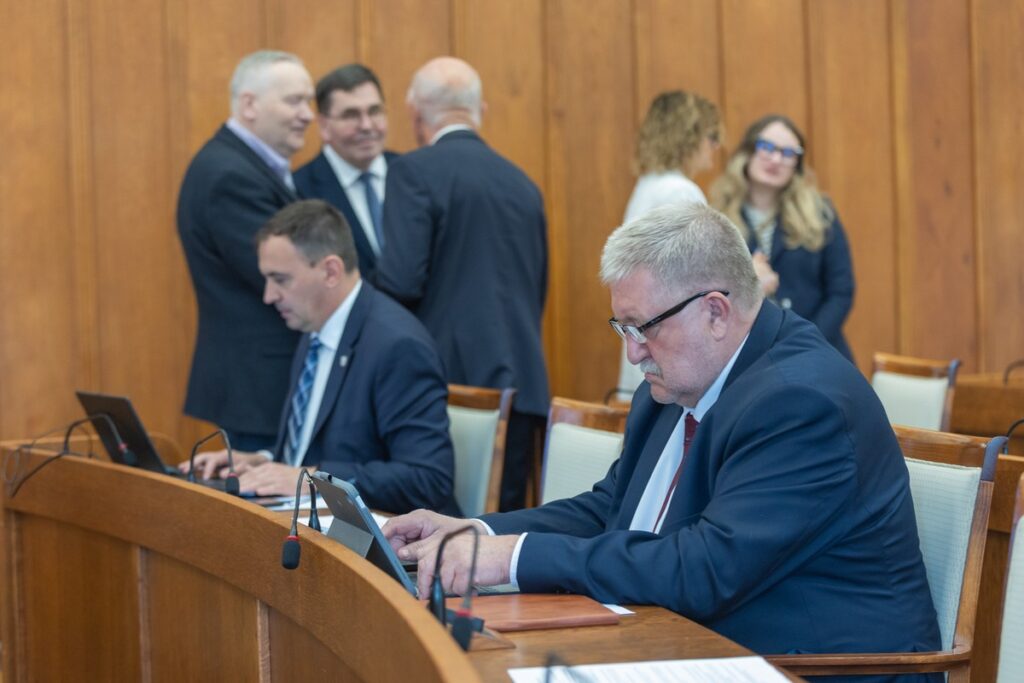 Discharge session of the Regional Parliament, 26 May 2025, Photo by Mikołaj Kuras for UMWKP