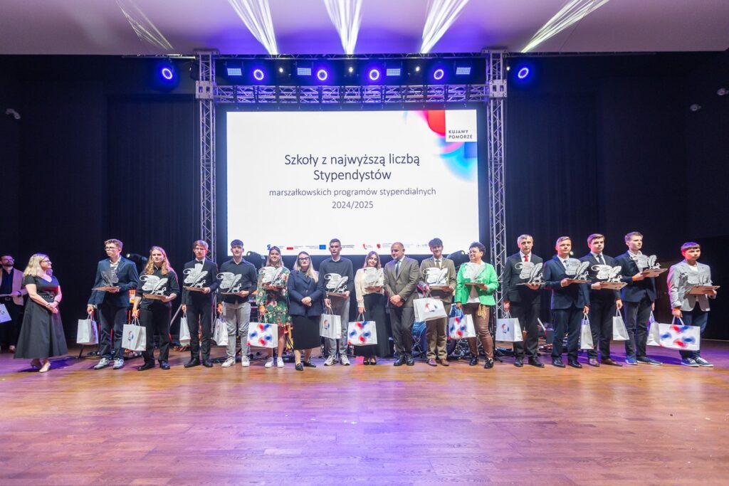 Spotkanie ze stypendystami, 2 czerwca 2025 r., fot. Szymon Zdziebło/tarantoga.pl dla UMWKP