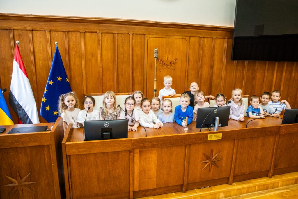 Przedszkolaki z wizytą w Urzędzie Marszałkowskim, fot. Andrzej Goiński/UMWKP