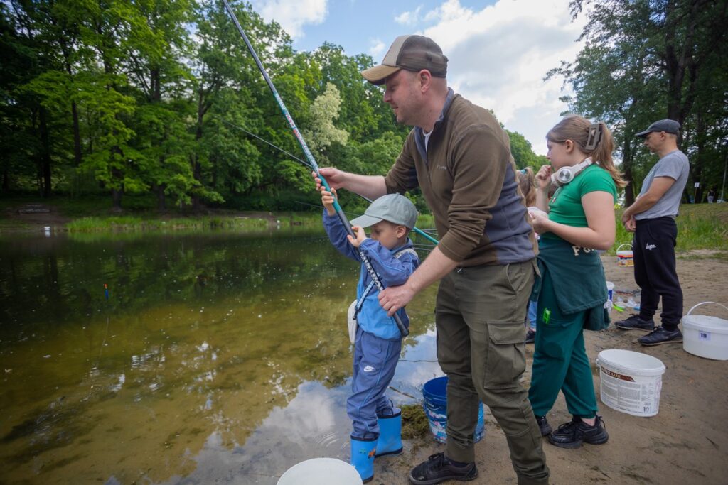 Zawody wędkarskie na toruńskiej Martówce, fot. Mikołaj Kuras dla UMWKP