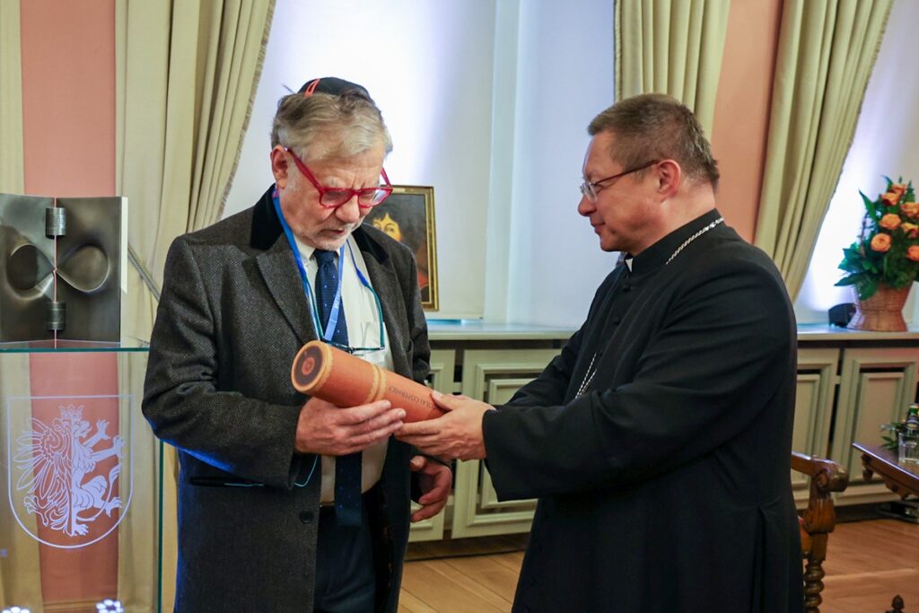Presentation of the Fides et Ratio Award to Prof. Weiler, photo: Szymon Zdziebło/tarantoga.pl for UMWKP