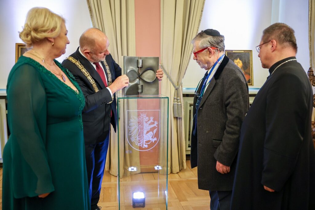 Presentation of the Fides et Ratio Award to Prof. Weiler, photo: Szymon Zdziebło/tarantoga.pl for UMWKP