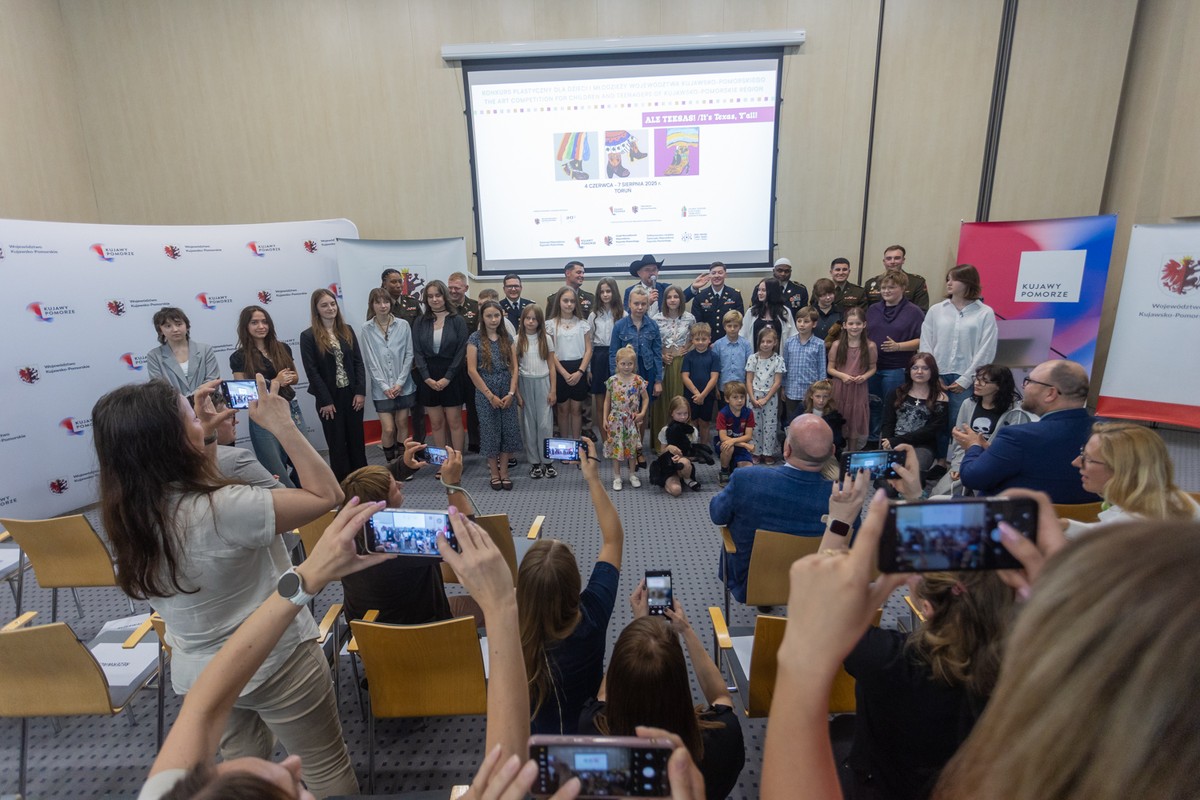 Award Ceremony of the “What a Texas!” Contest and Exhibition Opening at the Marshal’s Office, photo by Mikołaj Kuras for UMWKP