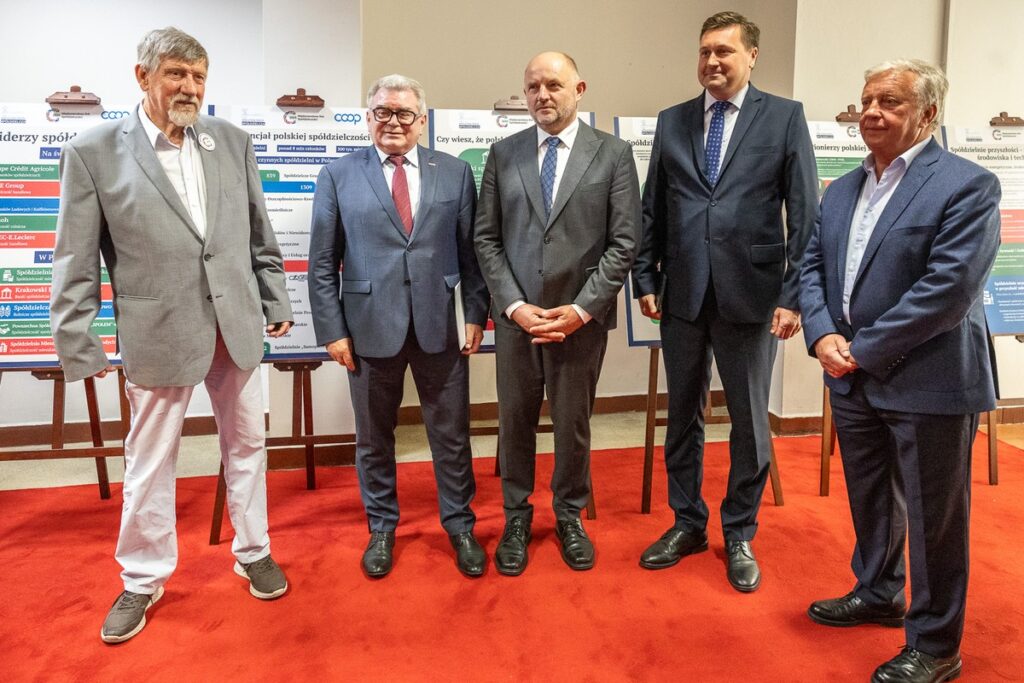 Spotkanie z okazji 100. rocznicy Dnia Spółdzielczości w Polsce, fot. Szymon Zdziebło/tarantoga.pl dla UMWKP