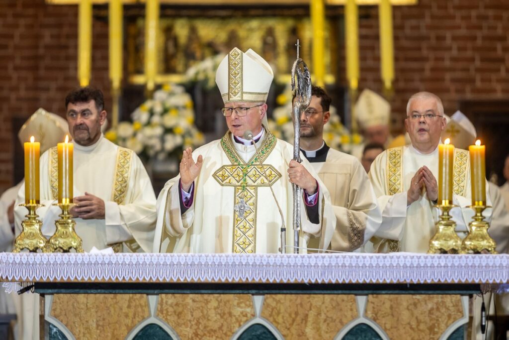 Ingress of Bishop Arkadiusz Okroj, photo by Szymon Zdziebło / tarantoga.pl for the UMWKP