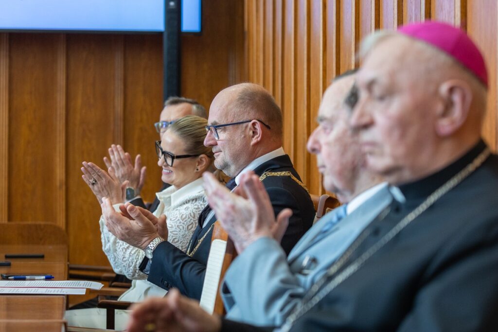 Uroczysta sesja sejmiku z okazji Święta Województwa, Toruń, 9 czerwca 2025 r., fot. Mikołaj Kuras dla UMWKP