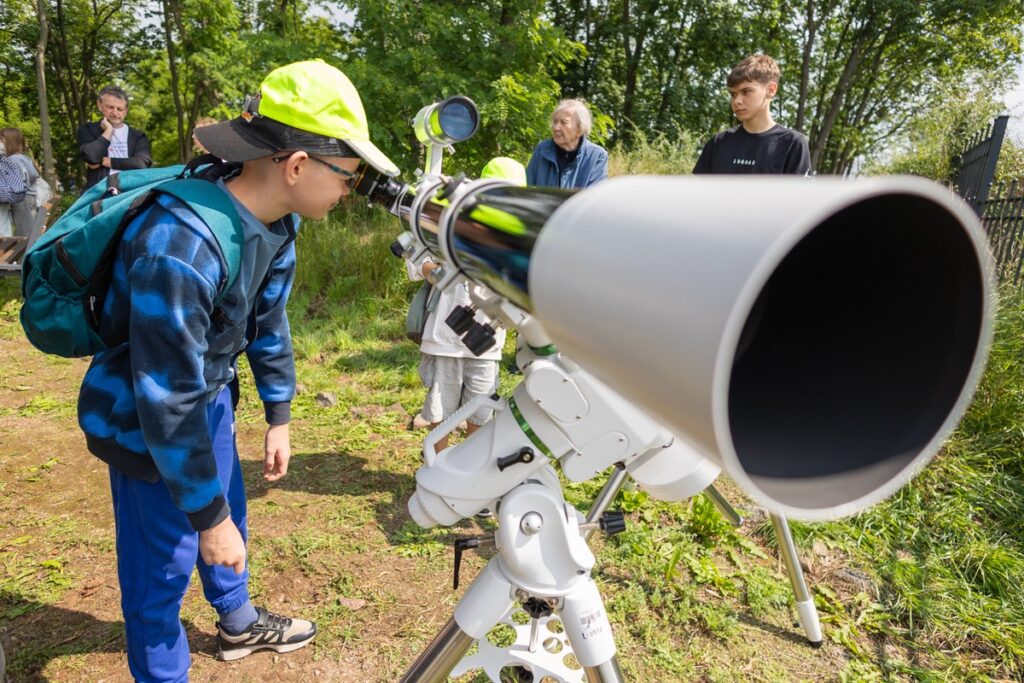 Piknik naukowy Astrobaza Toruń, fot. Mikołaj Kuras dla UMWKP