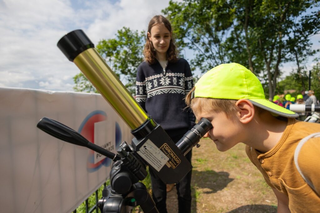 Piknik naukowy Astrobaza Toruń, fot. Mikołaj Kuras dla UMWKP
