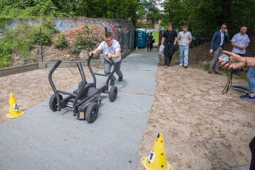 JP2 Stop, photo by Mikołaj Kuras for the UMWKP