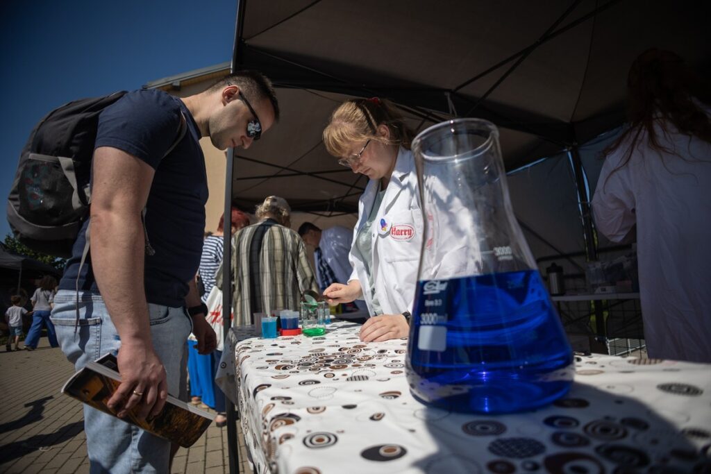 Piknik rodzinny Astrofestiwal w Grudziądzu, fot. Mikołaj Kuras dla UMWKP