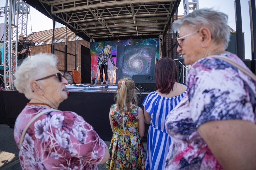 Piknik rodzinny Astrofestiwal w Grudziądzu, fot. Mikołaj Kuras dla UMWKP