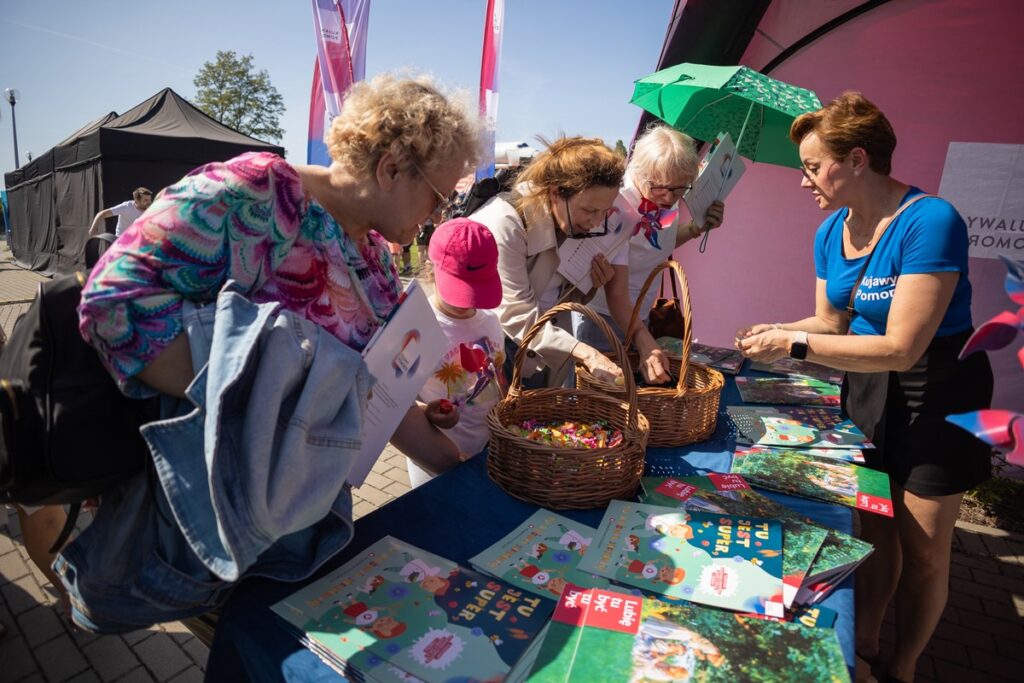 Piknik rodzinny Astrofestiwal w Grudziądzu, fot. Mikołaj Kuras dla UMWKP
