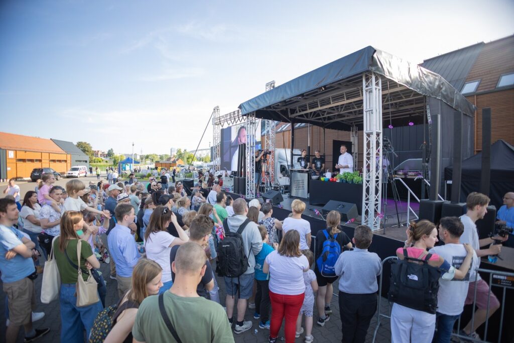 Piknik rodzinny Astrofestiwal w Grudziądzu, fot. Mikołaj Kuras dla UMWKP