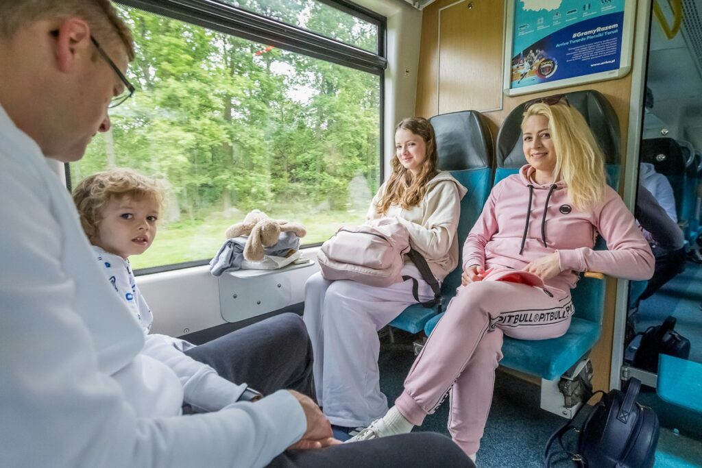 Pierwszy kurs pociągu Latarnik na Hel, fot. Tomasz Czachorowski/eventphoto.com.pl dla UMWKP