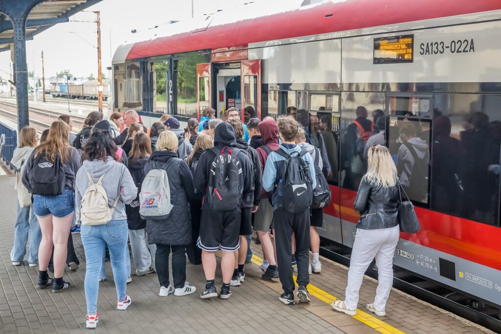 Pierwszy kurs pociągu Latarnik na Hel, fot. Tomasz Czachorowski/eventphoto.com.pl dla UMWKP