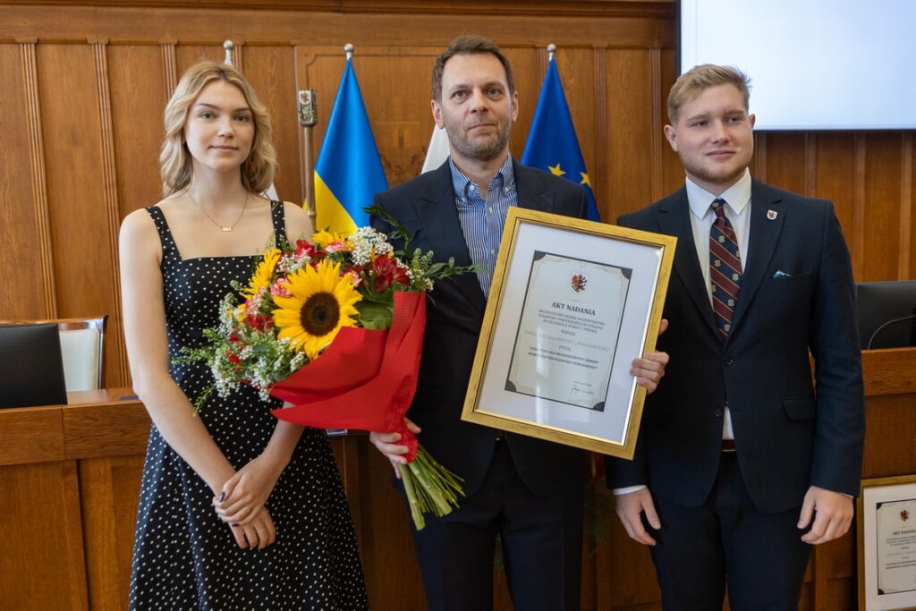 VII sesja młodzieżowego sejmiku II kadencji, fot. Mikołaj Kuras dla UMWKP