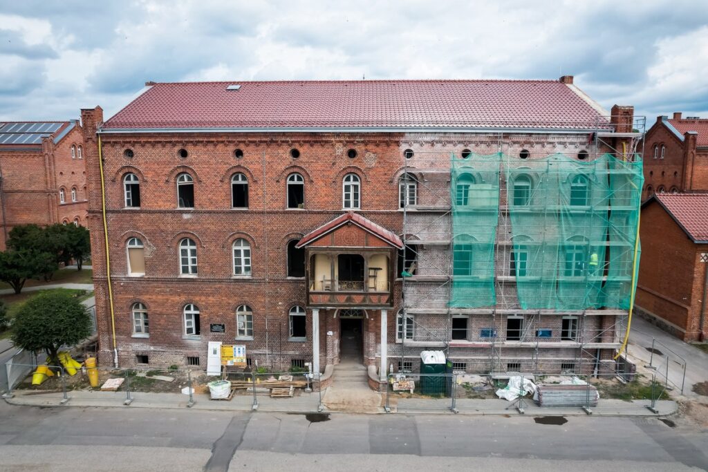 Extension of the Regional Mental Health Hospital in Świecie Photo: Tomasz Czachorowski/eventphoto.com.pl for UMWKP