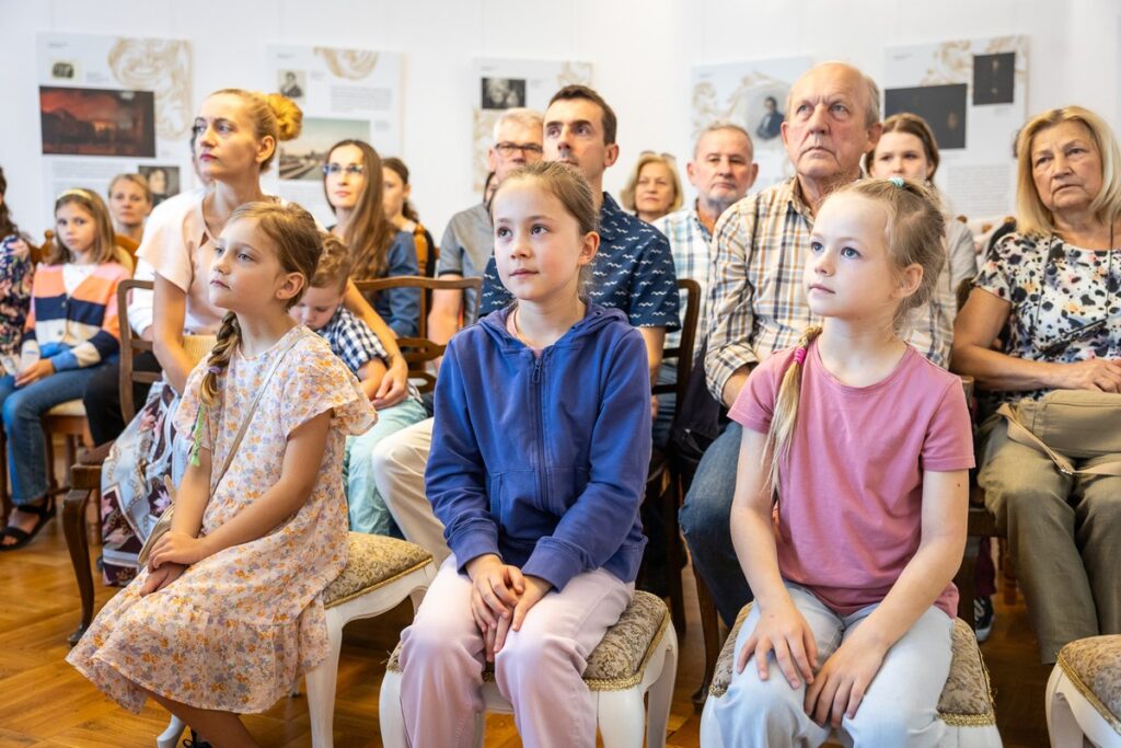 Concert from the series ‘Holidays with Chopin’ at the Chopin Centre in Szafarnia, photo by Szymon Zdziebło, tarantoga.pl for UMWKP