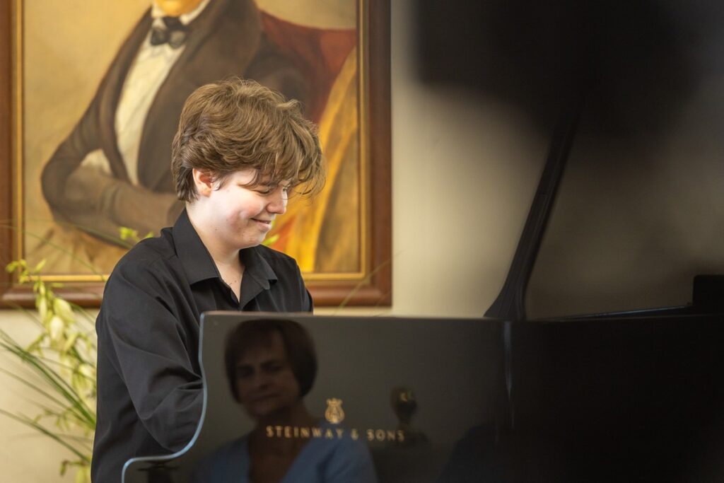 Concert from the series ‘Holidays with Chopin’ at the Chopin Centre in Szafarnia, photo by Szymon Zdziebło, tarantoga.pl for UMWKP