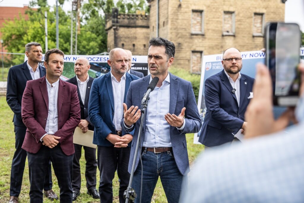 Konferencja prasowa na temat remontu linii kolejowej 353 Poznań Wschód – Skandawa, fot. Andrzej Goiński/UMWKP