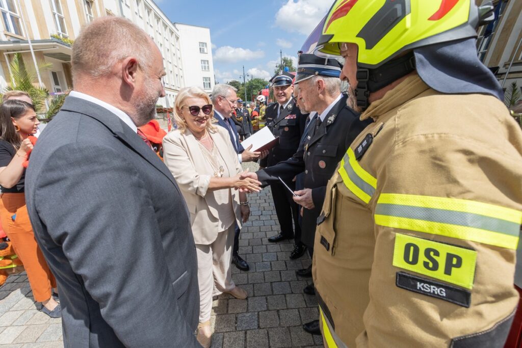 Przekazanie sprzętu jednostkom OSP, fot. Mikołaj Kuras dla UMWKP