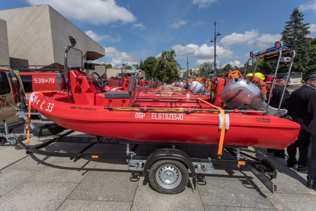 Przekazanie sprzętu jednostkom OSP, fot. Mikołaj Kuras dla UMWKP