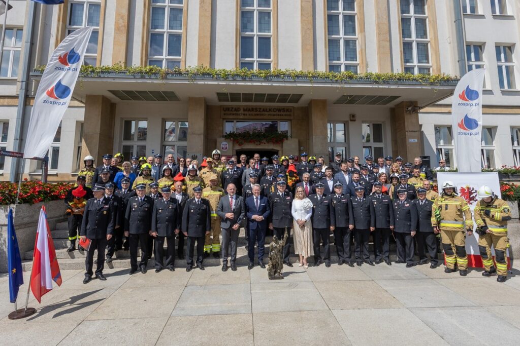 Przekazanie sprzętu jednostkom OSP, fot. Mikołaj Kuras dla UMWKP